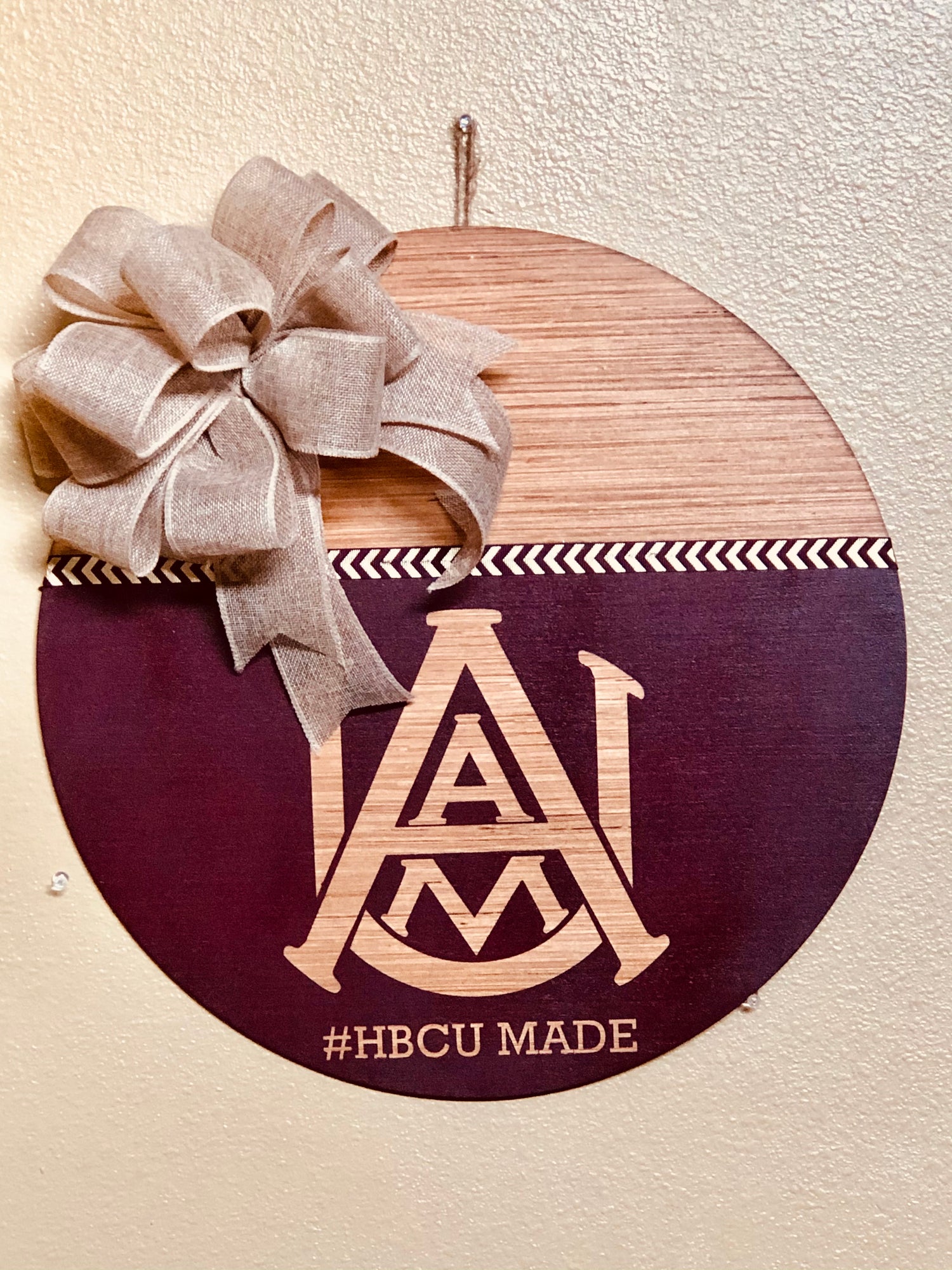 HBCU Wreath and Wood Sign